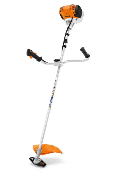 I'm selling a Stihl FS 131 brush cutter, a powerful professional-grade tool perfect for heavy grass,...