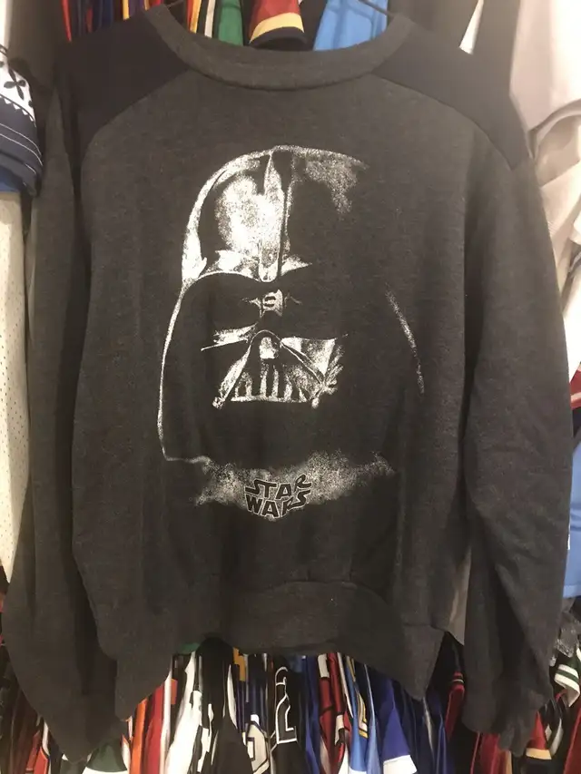 Vintage Star Wars Darth Vader Movie T-Shirt in Arts & Collectibles in City of Toronto - Image 2