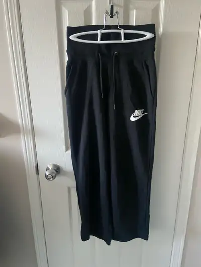 Nike Pants XS, View more