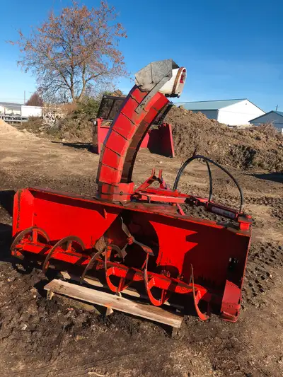 6’ wide. 3 point hitch snowblower, with hydraulic chute. Everything runs as it should. Try your trad...