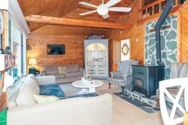 cottage for rent in kawartha lake in Ontario in Canada - Image 8