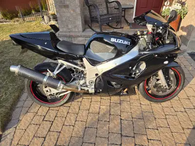 Suzuki GSX-R600 2003 Good Condition 45km - Safety Checked BIKE IS READY TO GO!! Nothing Needed. - Ow...