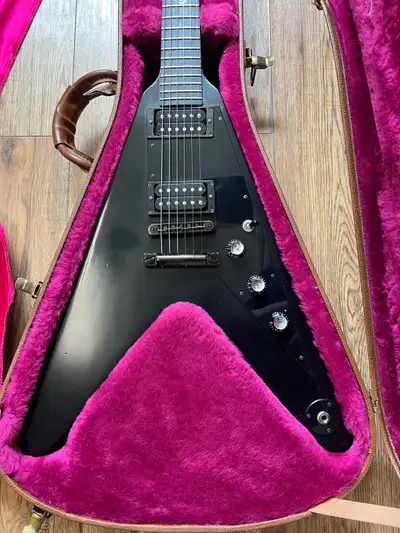 Gibson Flying V Gothic, View more