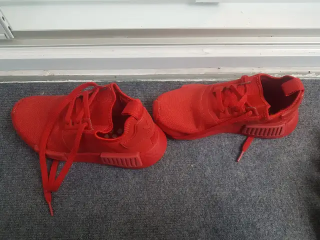 Chaussures garçon addidas gr5 in Kids & Youth in Laval / North Shore - Image 3