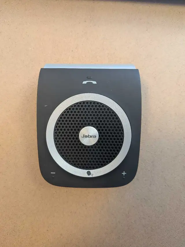 Jabra Tour Bluetooth handsfree car speaker in Speakers in Calgary - Image 2