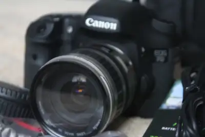 Canon EOS 7D bundle with Canon EF 24-85mm 1:3.5-4.5 zoom lens, View more