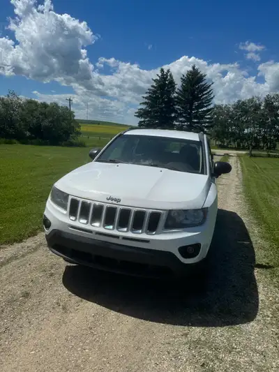 2015 Jeep Compass Sport – Runs Great, No Nonsense * Good working condition * Clean interior & exteri...