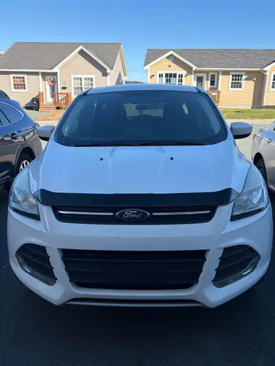 Great family SUV with remote start, heated seats, cruise control and more! -New battery -New brake p...