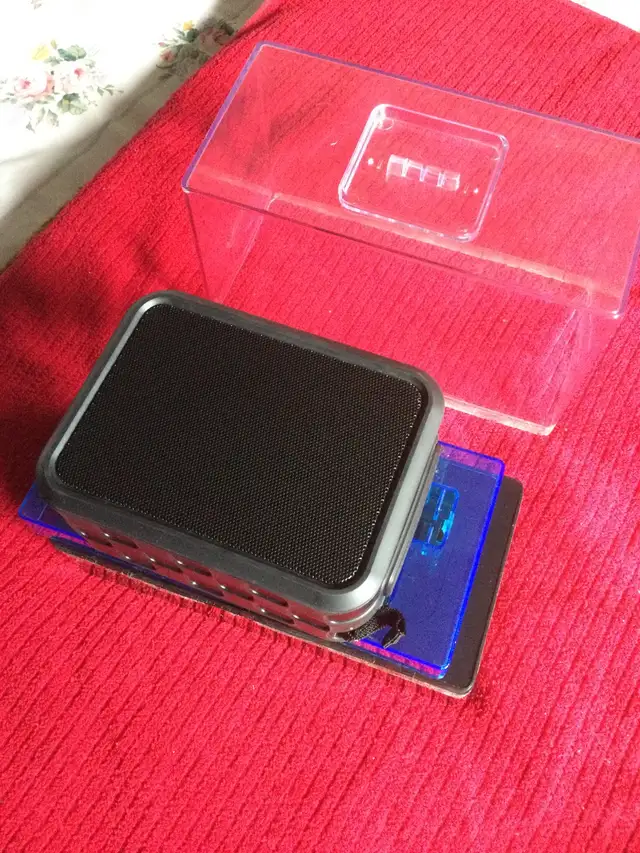 IHome Portable Bluetooth Speaker (New) in Speakers in Dartmouth - Image 10