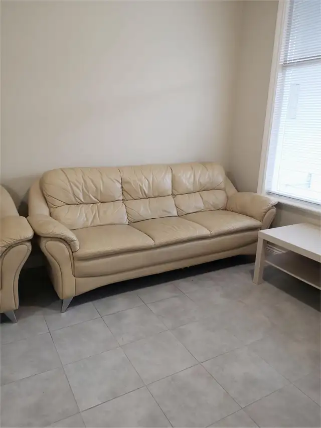 suite for rent in Long Term Rentals in Richmond - Image 4