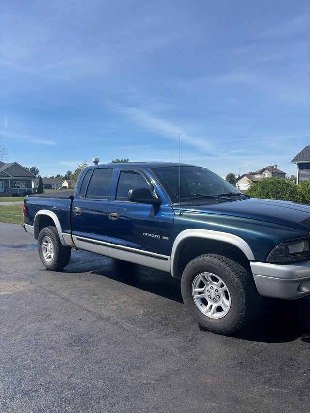 Dodge Dakota 2002  in Cars & Trucks in Ottawa - Image 2