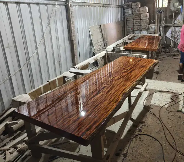LIVE EDGE DINING TABLES  COLLECTION64520012090113123