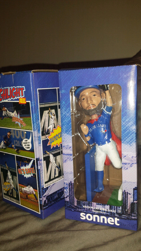 Kevin Pillar bobble head bobblehead blue jays in Arts & Collectibles in City of Toronto - Image 2