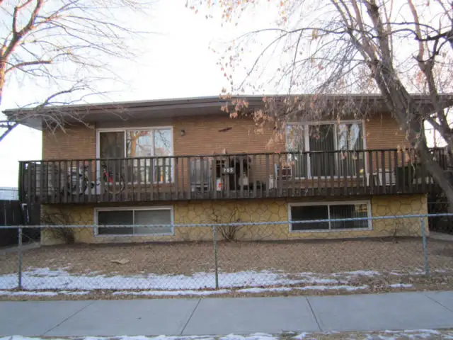 Spacious , Close To Amenities, Near SAIT, UofC,  Inner City NW