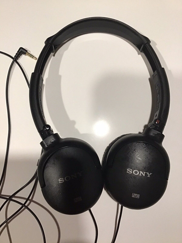Écouteurs de marque Sony dans Écouteurs  à Longueuil/Rive Sud