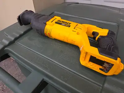Dewalt DCS381 Variable Speed 20V Cordless Reciprocating Saw, View more