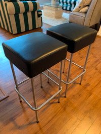Bar Stools * SET of 2 * Great condition