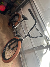 Bmx bike for sale it’s a cult worth about 700$ or more 