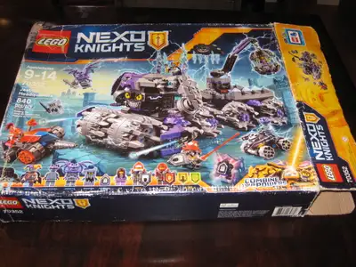 Lego Nexo Knights, Le quartier général de Jestro, complet 70352, View more