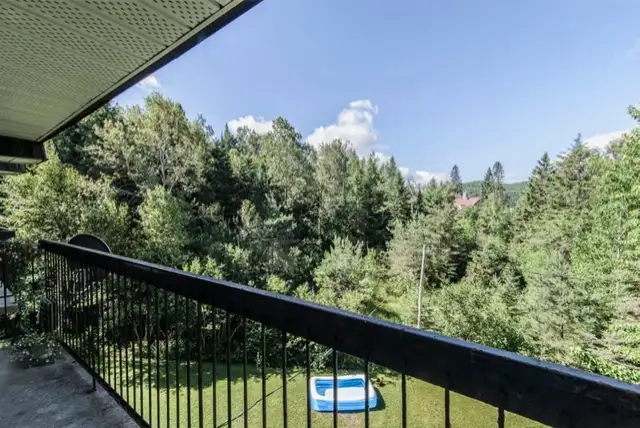 Grand condo 51/2, INCLU WIFI PRO ILLIMITÉ, Parking Privé/déneigé in Long Term Rentals in Laurentides - Image 8