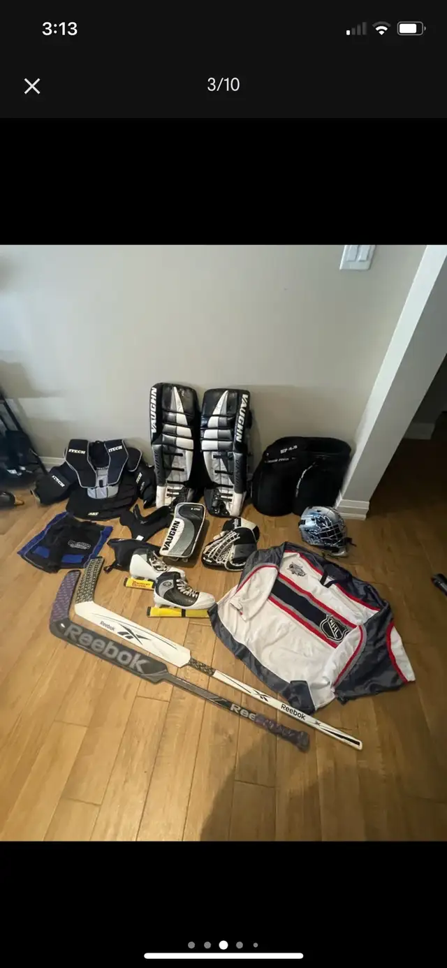 NEW VINTAGE GOALIE EQUIPMENT! in Hockey in Barrie - Image 3