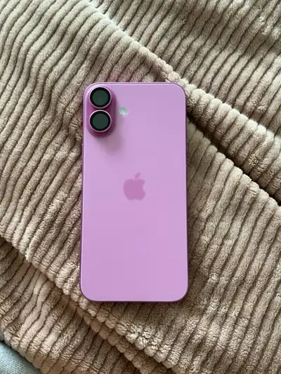 almost brand new, works great! 2 scratches on it but can’t really see it with a case on it, will com...