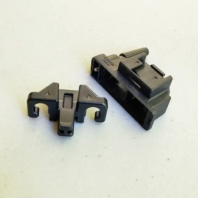 Canon EOS 5D Mark IV Cable Bracket Clip64529143682690121