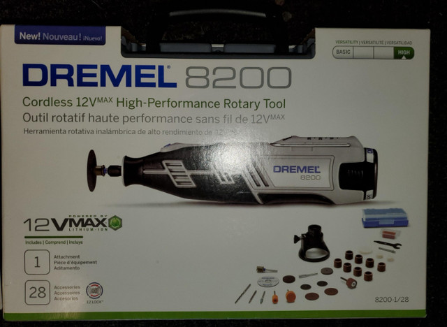 Dremel 8200 in Hand Tools in Saint John