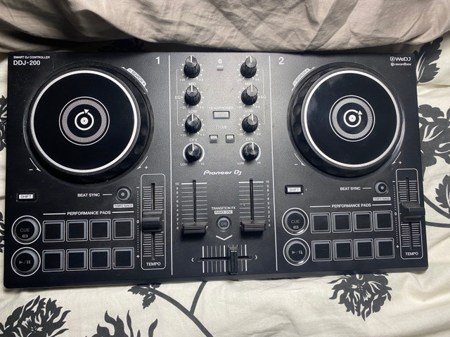 Pioneer DDJ 200 DJ Controller | Performance & DJ Equipment