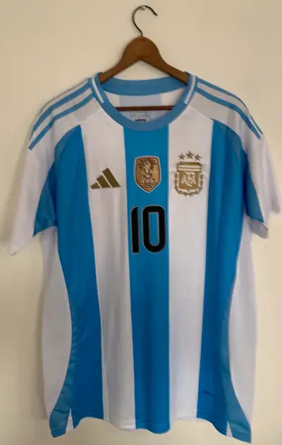 BRAND NEW ORIGINAL ARGENTINIAN MESSI #10 JERSEY $35, View more