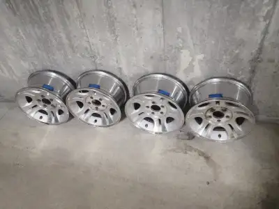 Ford Ranger (4) Mags 15’’ 2006-2010 Ford part # 7L5Z-1007-A $250 Pour / for 235-75R-15 tires Info. 4...