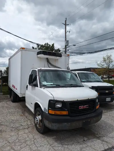 2007 Gmc Savana 14ft Cube Van Dually W Reefer Low KMS