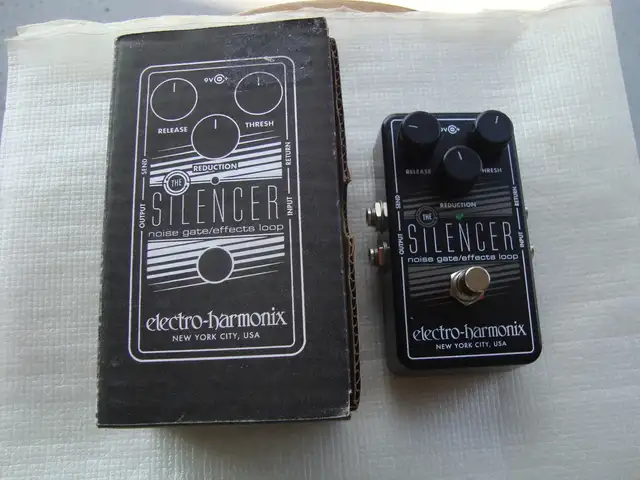 EHX Electro harmonix pedals/ehx us9dc adapter in Amps & Pedals in Ottawa - Image 6
