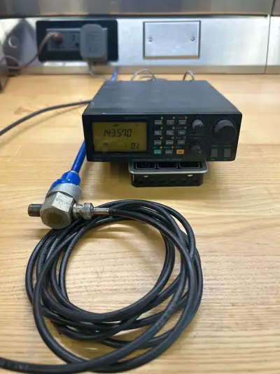 IC-R100 Scanner, View more