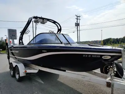 [SCROLL DOWN FOR ENGLISH] Bonjour, je vends mon Super Air Nautique Team Edition de 2002 (motorisatio...