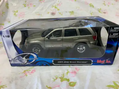 voitures de collections 20$ Jeep Grand Cherokee 2005 Maisto spécial édition échelle 1 : 18