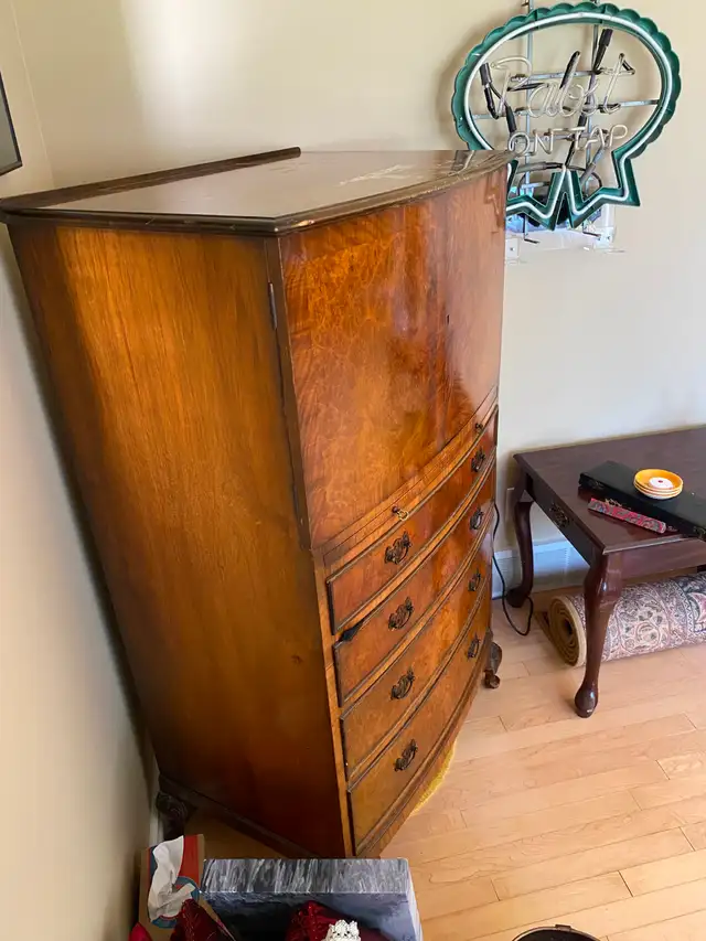 Vintage Burled-Wood Armoire / Highboy Dresser in Dressers & Wardrobes in Strathcona County - Image 3