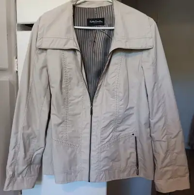 Manteau stylé pour femme, View more