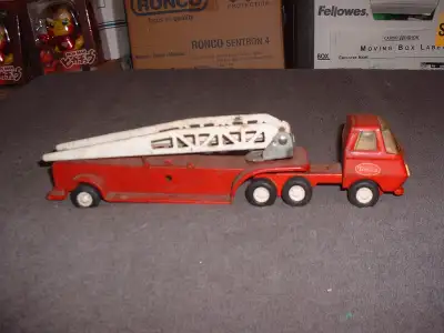 Vintage 1970's Metal Steel Mini Tonka Toy Firetruck And Red Ladder Trailer