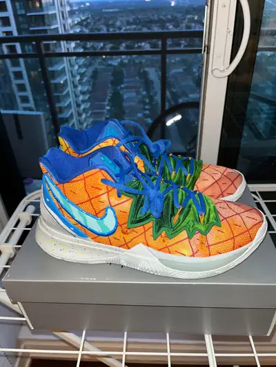 Nike Kyrie 5 Spongebob Pineapple House, View more