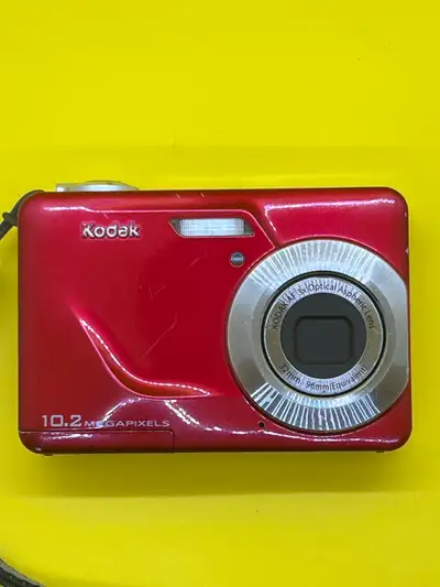 Kodak EasyShare C180 10.2MP Digital Camera, View more