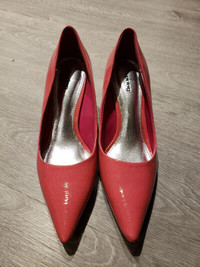 pink heels "like new"