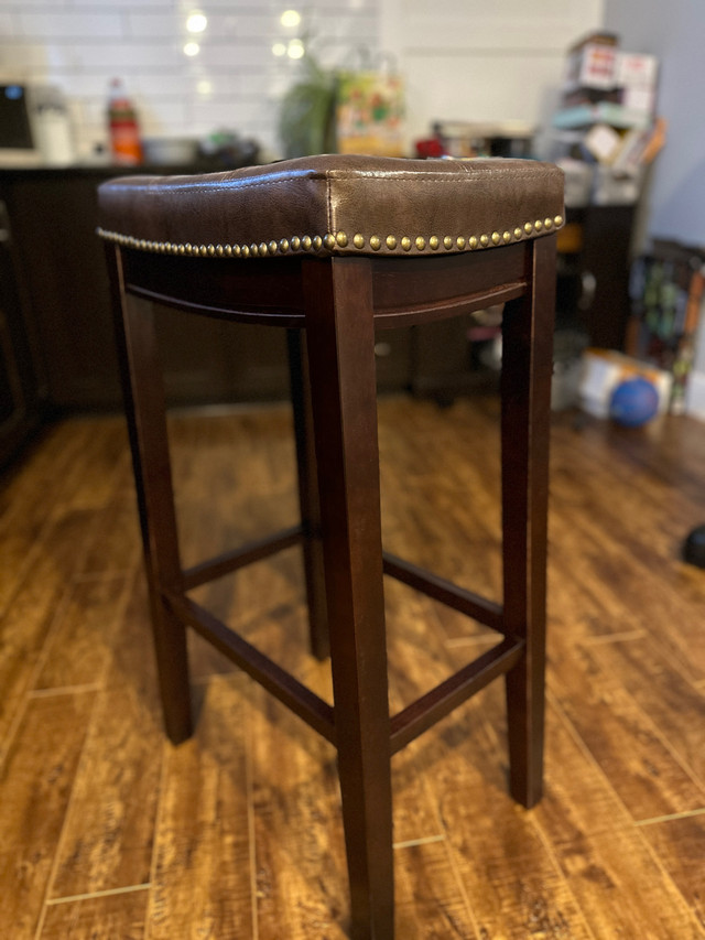 32” bar stool  in Chairs & Recliners in Grande Prairie - Image 2