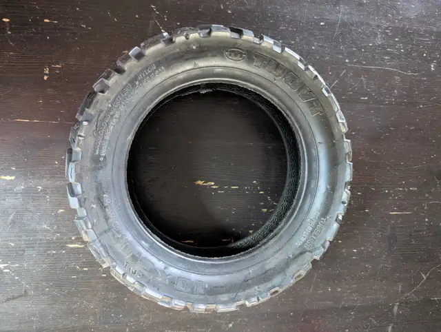 Brand New TUOVT 10 × 3.0 Tubeless Tire