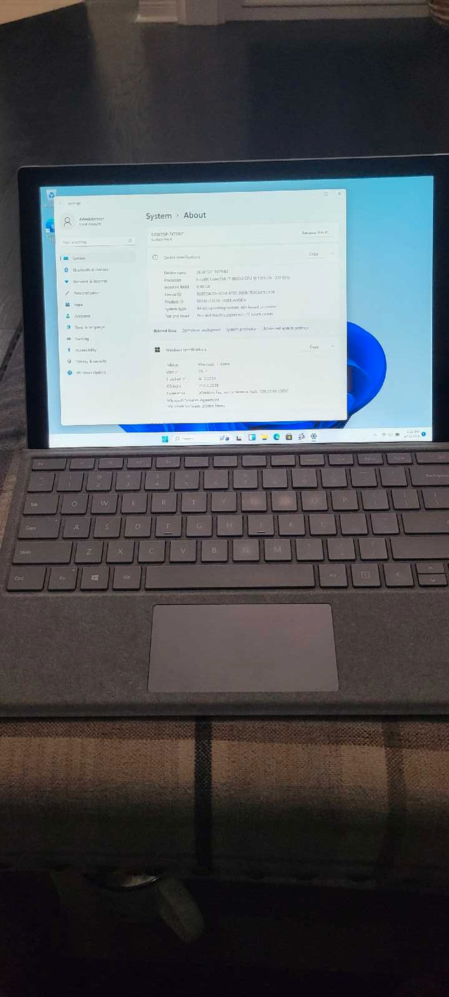 Surface Pro 6 1796  in iPads & Tablets in Markham / York Region