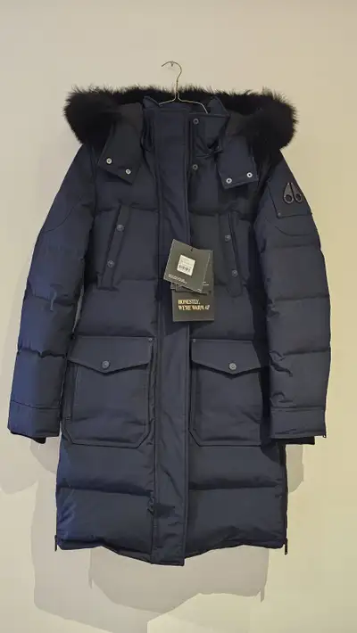 MOOSE KNUCKLES Women Onyx Causapscal Parka, View more