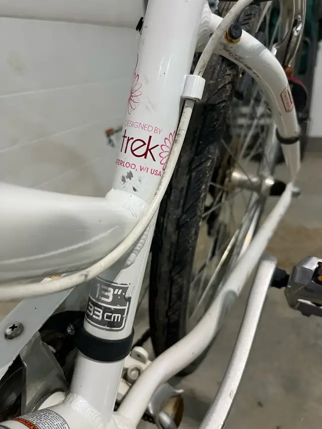 bicycle. in Kids in Red Deer - Image 6