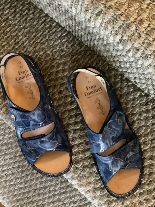 Finn Comfort Sandals - Size 10D in Women's - Shoes in City of Halifax - Image 2