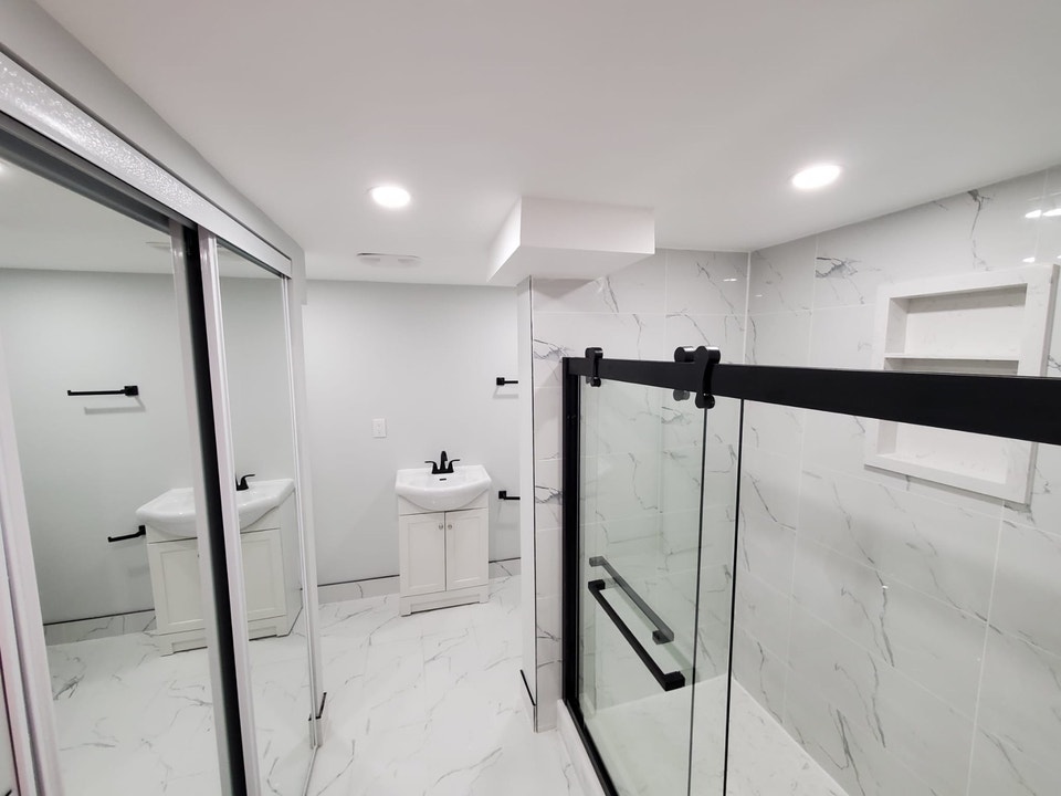 2 bedrooms walkout basement for rent in malton 3