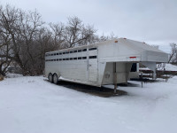 24’ Fourstar aluminum livestock trailer
